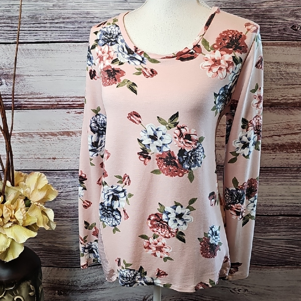 BOBEAU PINK FLORAL LONG SLEEVE PULLOVER TEE